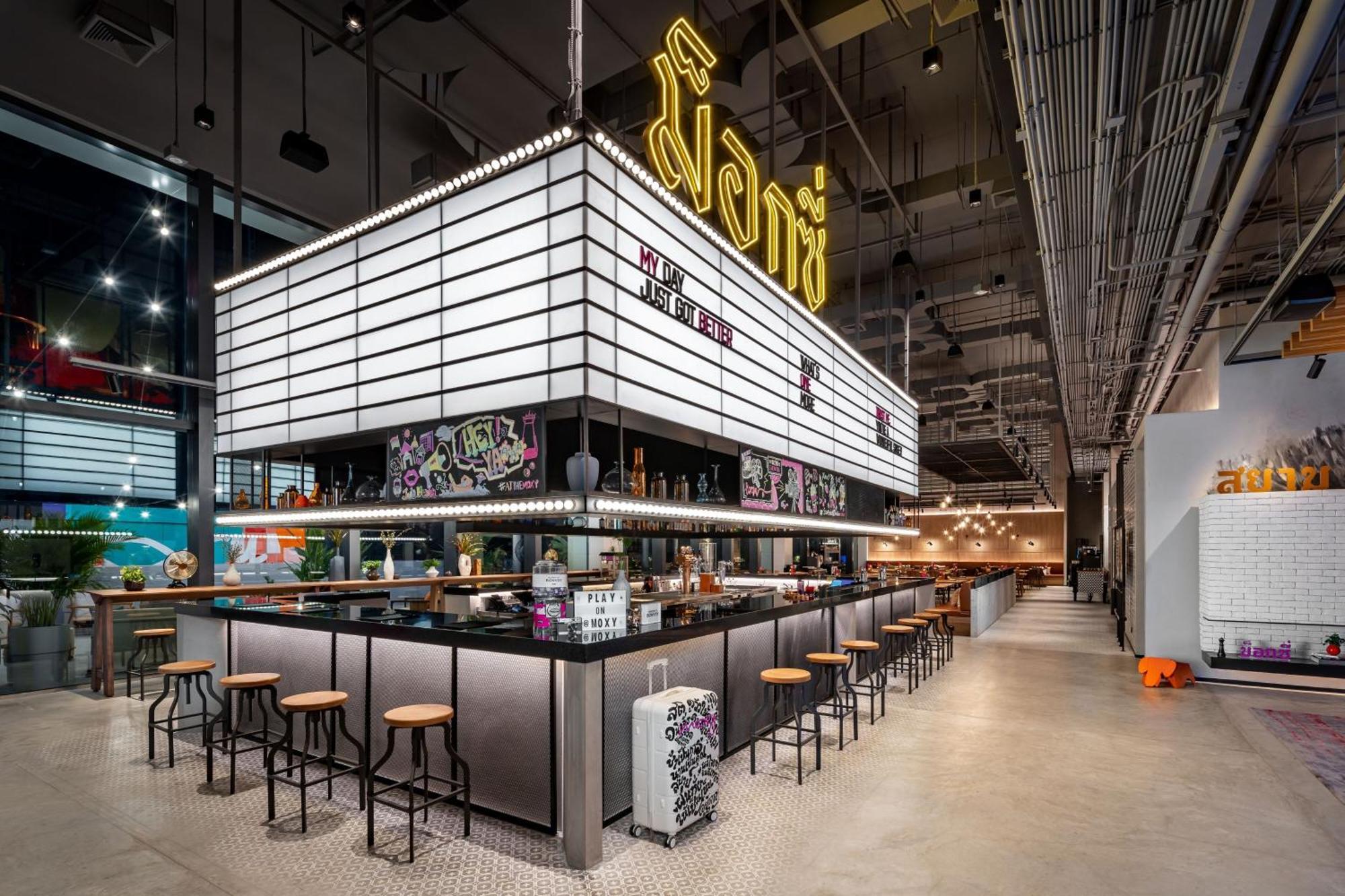 Hotel Moxy Bangkok Ratchaprasong Exterior foto
