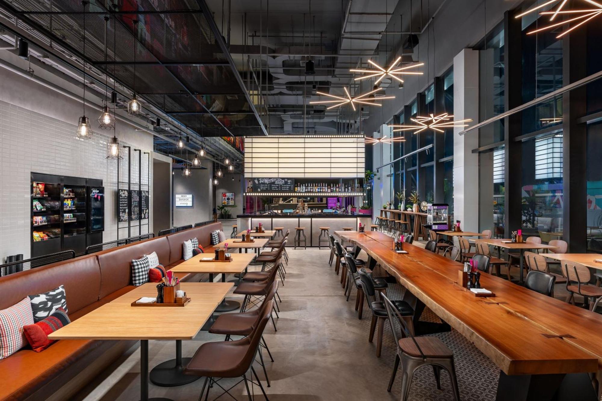 Hotel Moxy Bangkok Ratchaprasong Exterior foto