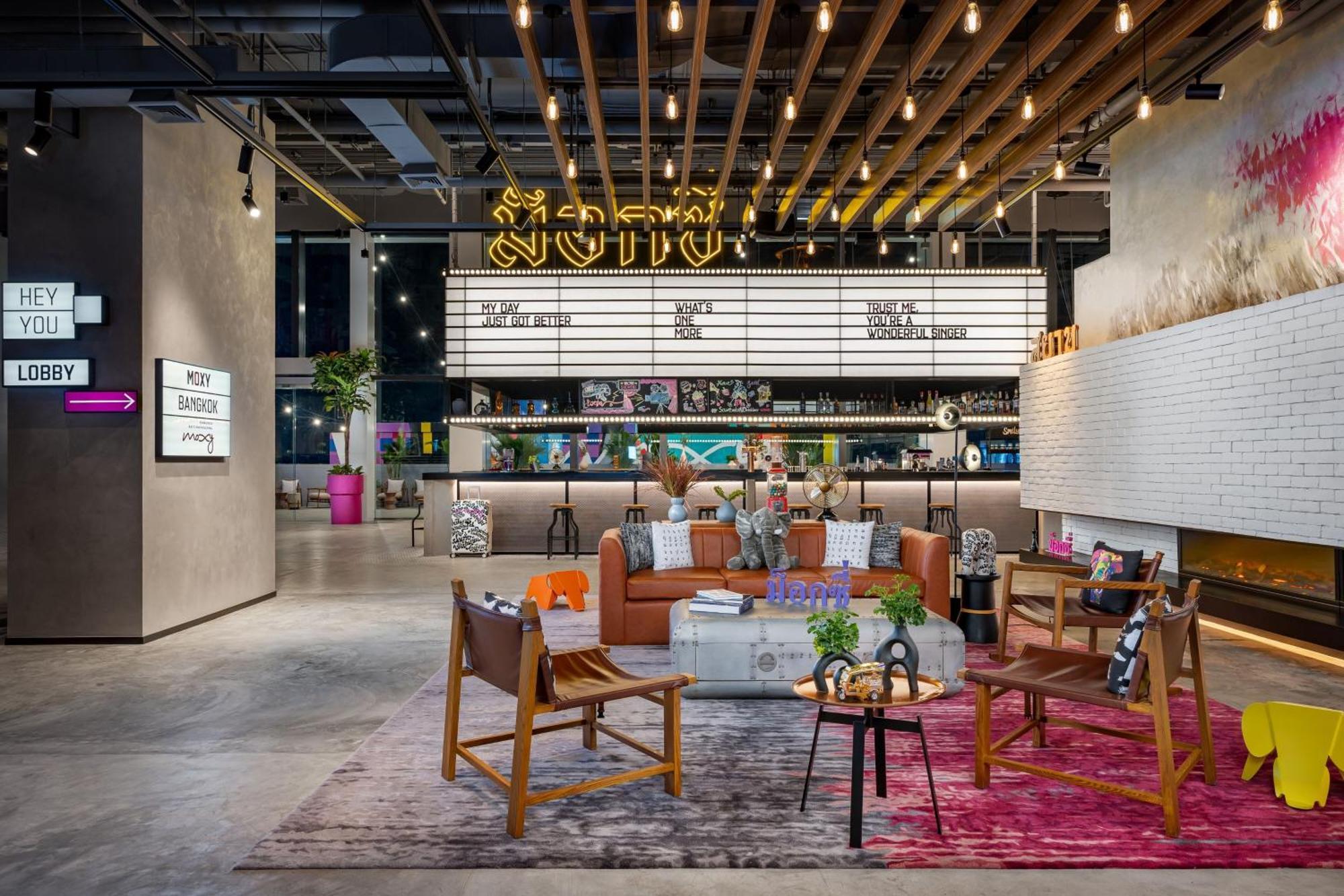 Hotel Moxy Bangkok Ratchaprasong Exterior foto